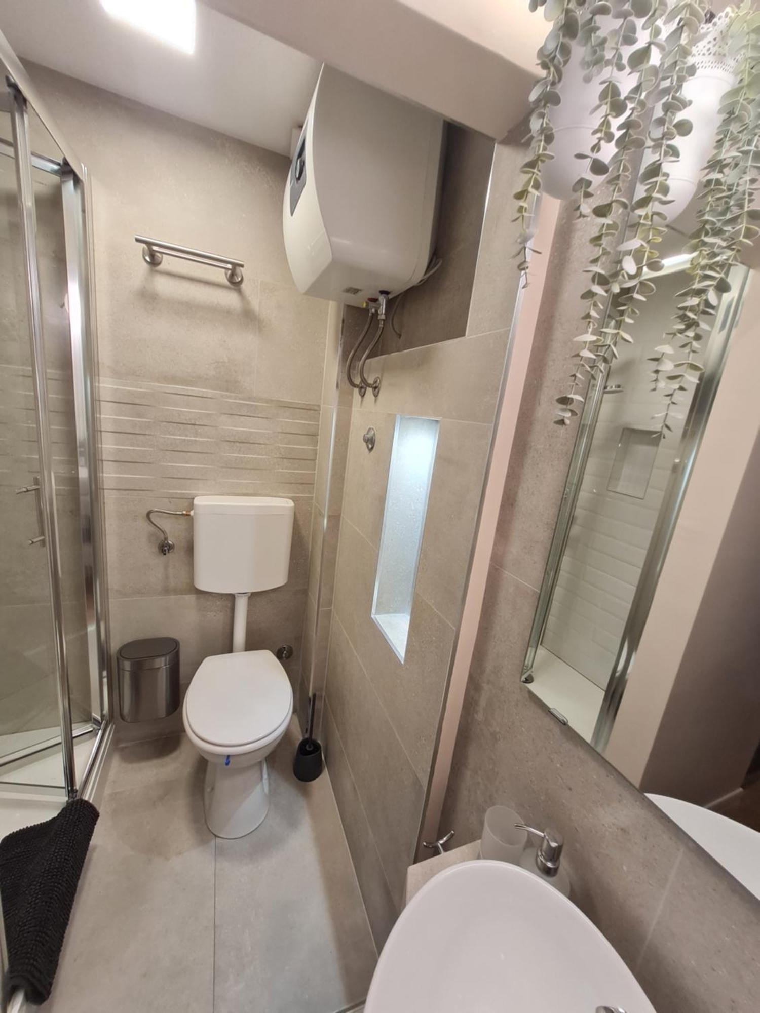 Rooms & Studio Apartments Šibenik Extérieur photo