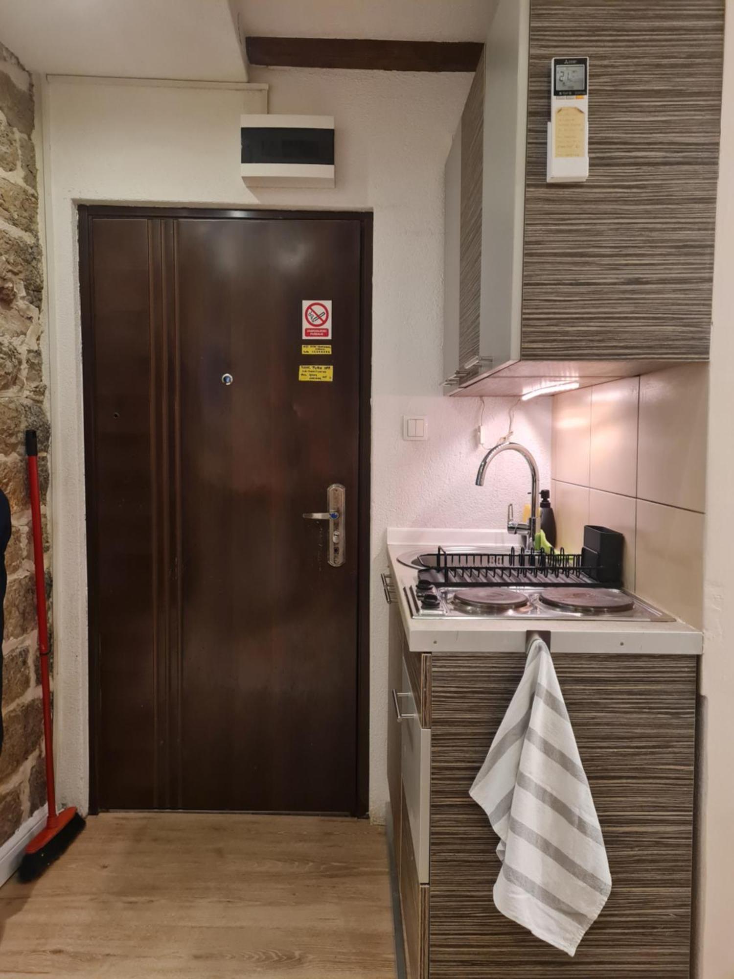 Rooms & Studio Apartments Šibenik Chambre photo